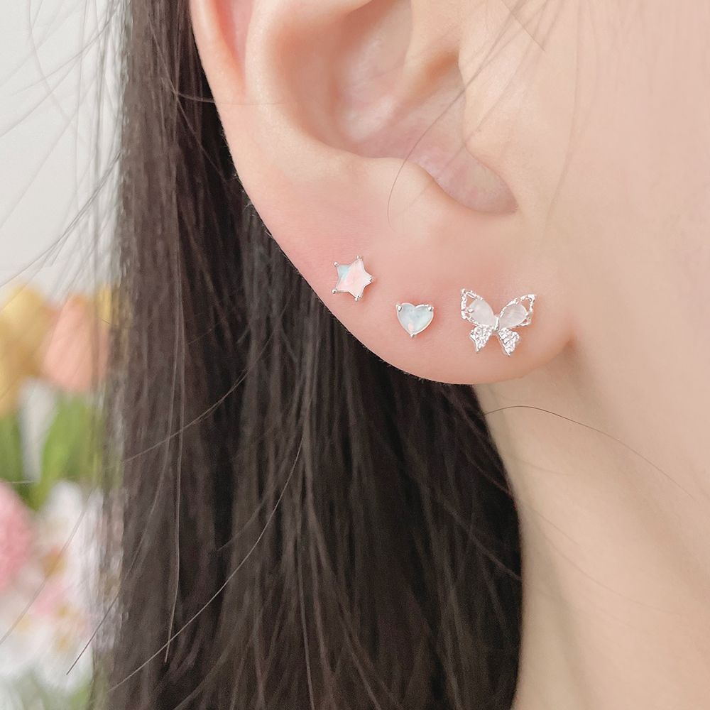 [Surgical] Cubic Flower (2 Colors) 16G Body Piercing Back Piercing Cartilage Piercing 