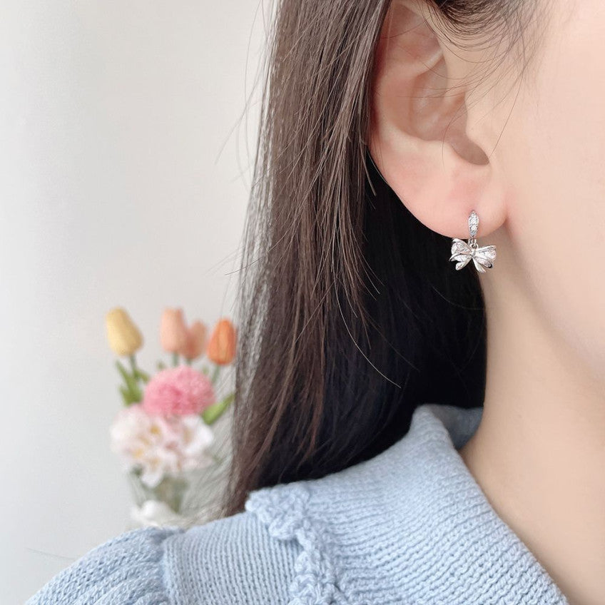 [3-piece set] [Surgical] Green Flower Earrings (2 Colors) Body Piercings, Backs, Piercings, Cartilage Piercings 