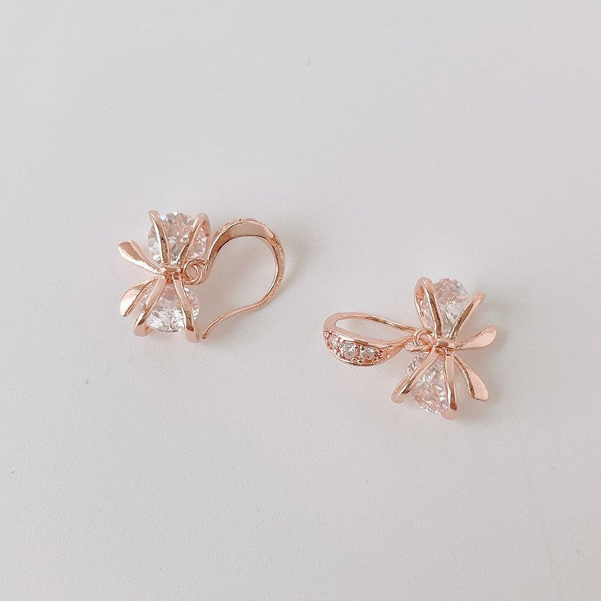 [3-piece set] [Surgical] Green Flower Earrings (2 Colors) Body Piercings, Backs, Piercings, Cartilage Piercings 