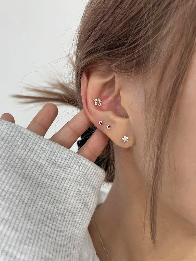 [925 Silver] Color star earrings (2 sizes/4 colors) 20G 