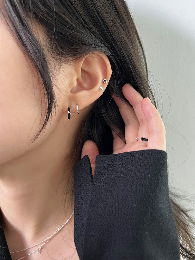 [925 Silver] Color star earrings (2 sizes/4 colors) 20G 