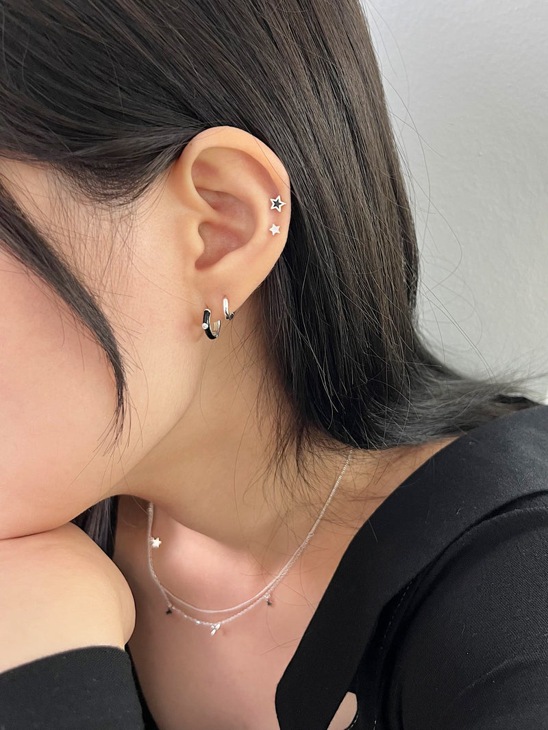 [925 Silver] Color star earrings (2 sizes/4 colors) 20G 