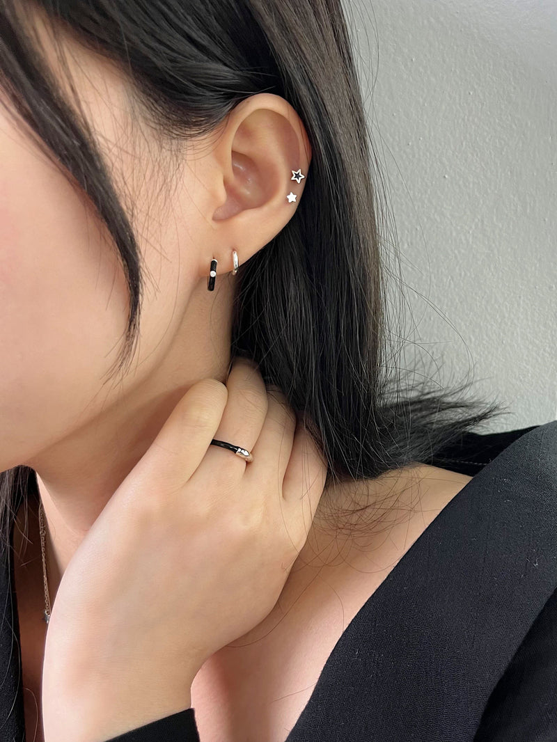 [925 Silver] Color star earrings (2 sizes/4 colors) 20G 