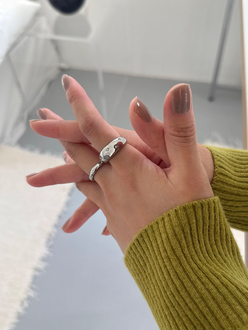 [925 เงิน] แหวนเพชรประกาย 3 เหลี่ยม