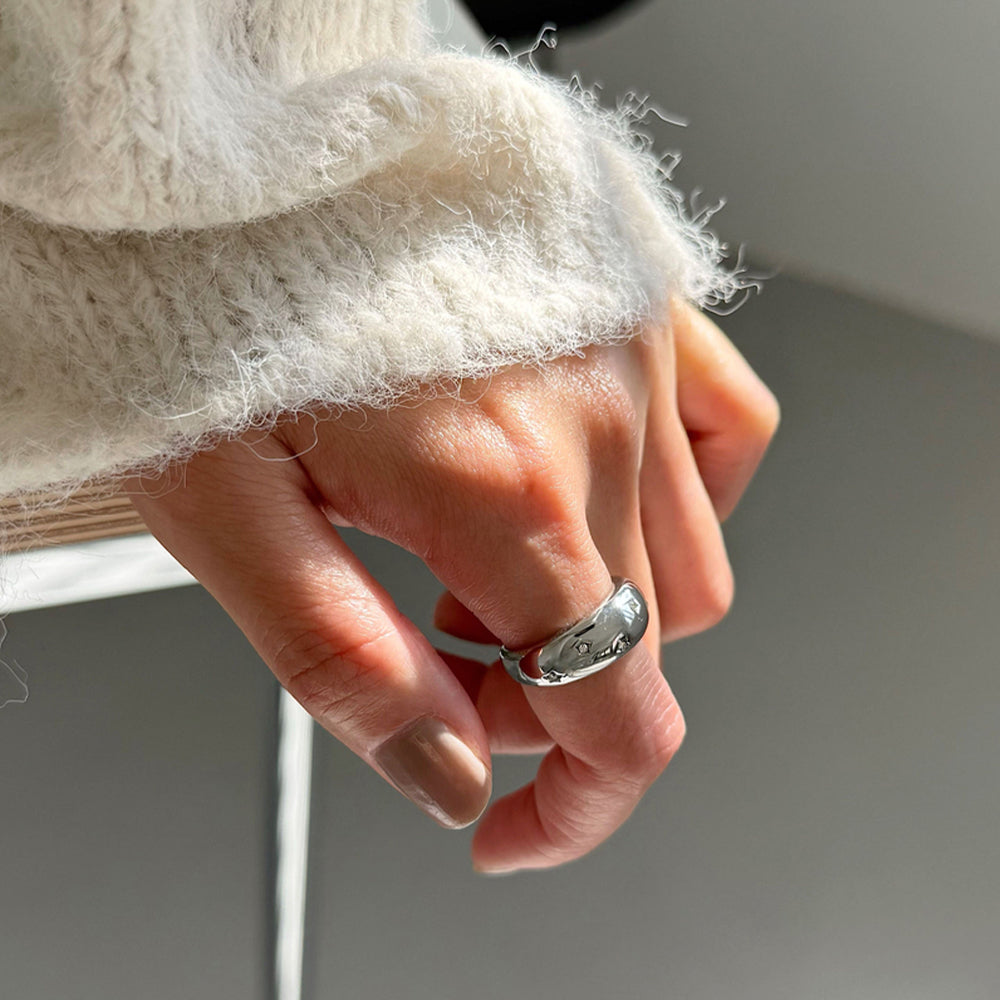 [925 เงิน] แหวนเพชรประกาย 3 เหลี่ยม