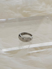 [925 เงิน] แหวนเพชรประกาย 3 เหลี่ยม