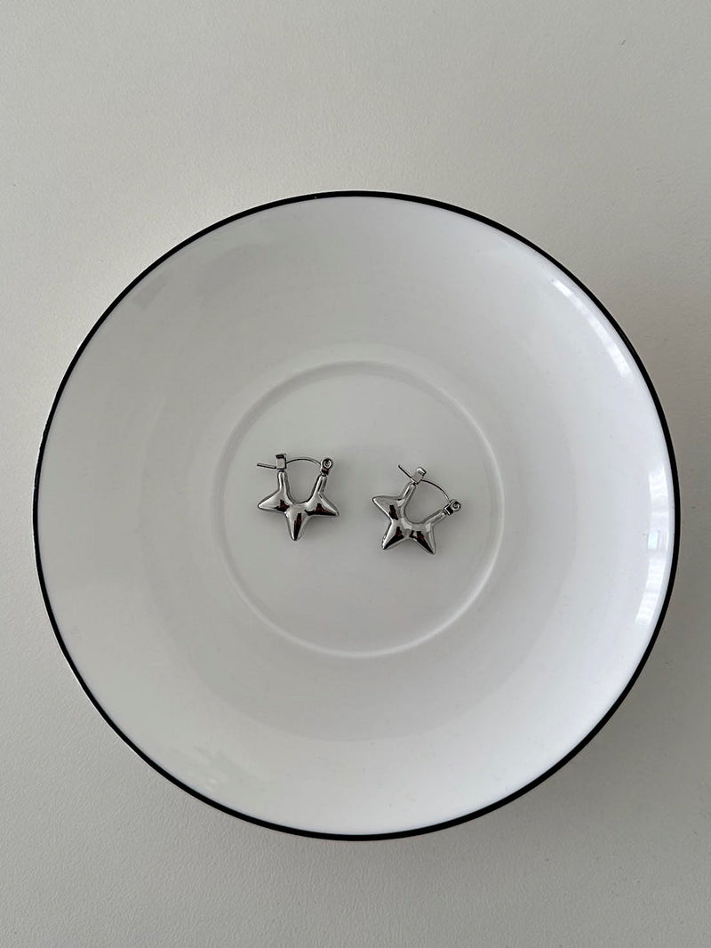 [925 เงิน] แหวนเพชรประกาย 3 เหลี่ยม