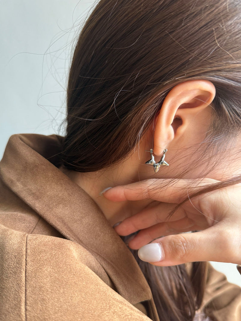 [925 เงิน] แหวนเพชรประกาย 3 เหลี่ยม