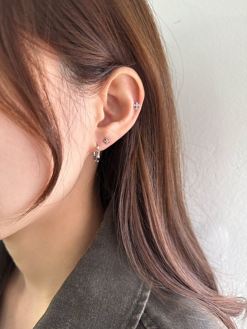 [サージカル]ドクロス モチーフ ピアス (3color) 16G ゴシックク ボディピアス キャッチ
