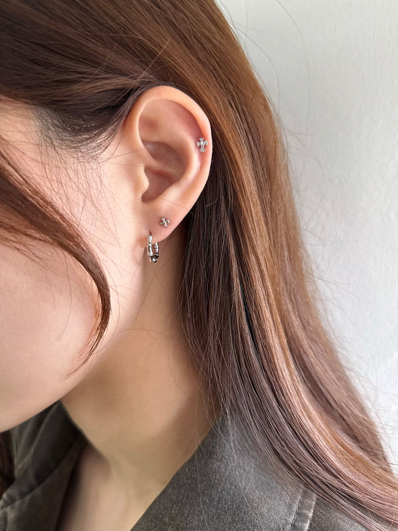 [サージカル]ドクロス モチーフ ピアス (3color) 16G ゴシックク ボディピアス キャッチ