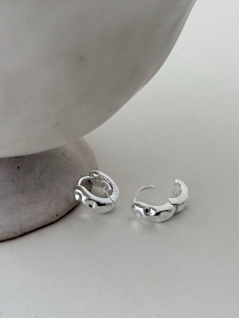 [925 Silver]バンピーテクスチャー ワンタッチリングピアス 両耳用 シルバー925 ピアス 大人 ピアス