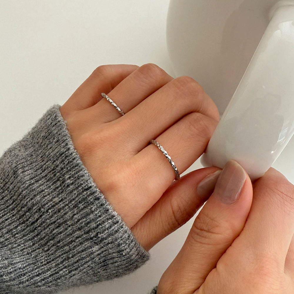 [サージカル]カッティングデザイン シャインリング 金属アレルギー対応 / サージカルステンレス