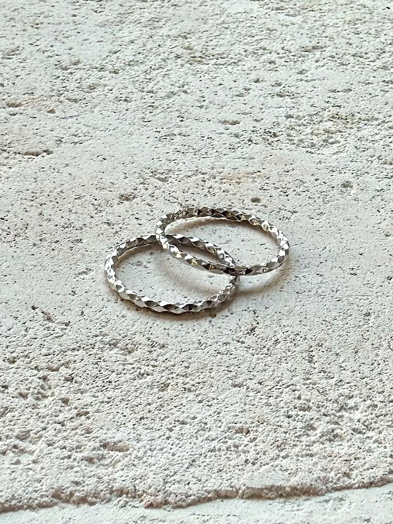 [サージカル]カッティングデザイン シャインリング 金属アレルギー対応 / サージカルステンレス