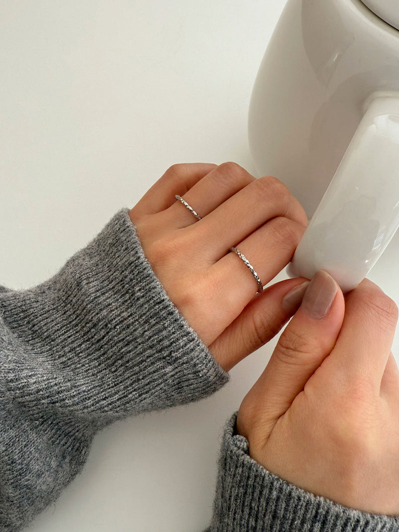 [サージカル]カッティングデザイン シャインリング 金属アレルギー対応 / サージカルステンレス