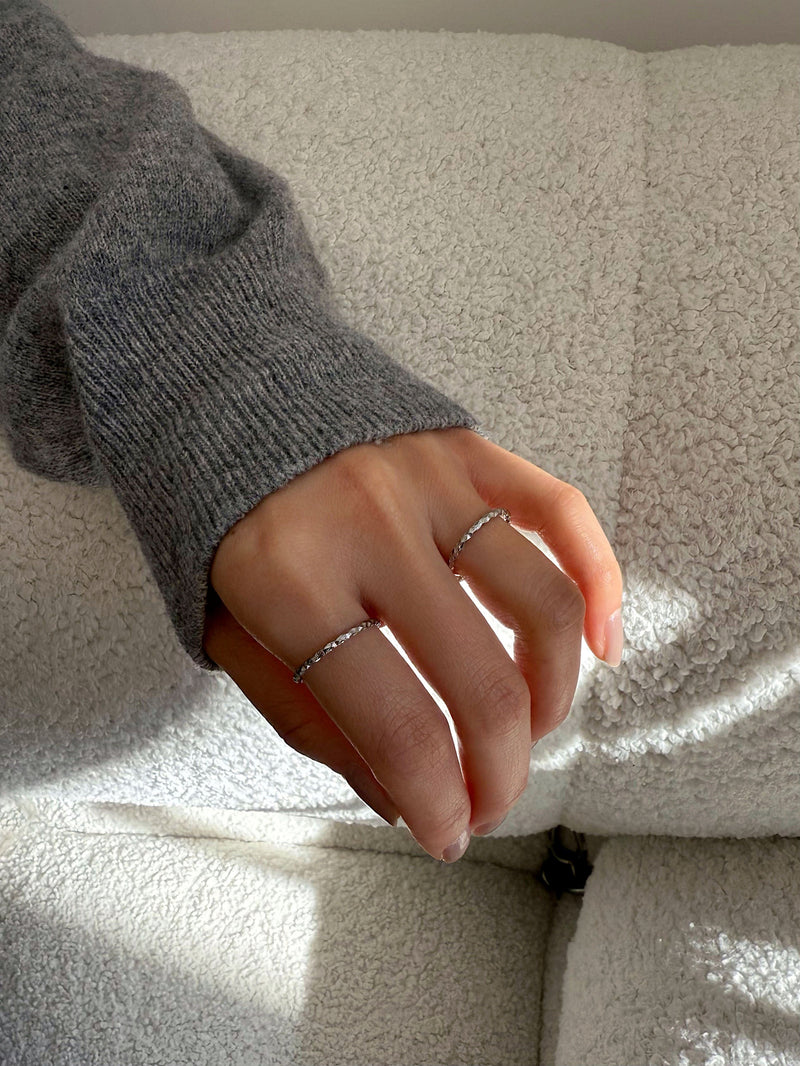 [サージカル]カッティングデザイン シャインリング 金属アレルギー対応 / サージカルステンレス