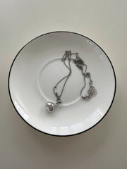 ドロップモチーフ ロングネックレス