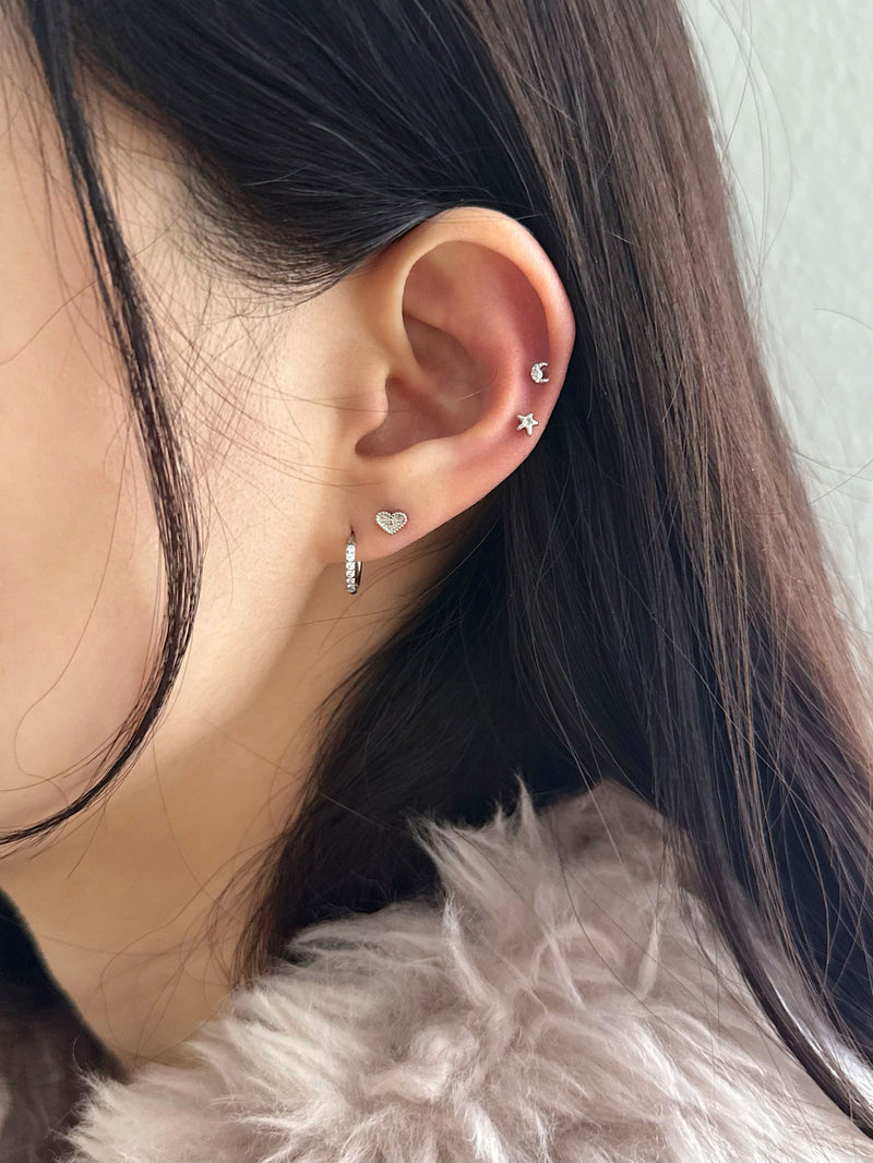 [サージカル]ミニキュービック 三日月 バーベルピアス 16G ボディピアス キャッチ 軟骨ピアス