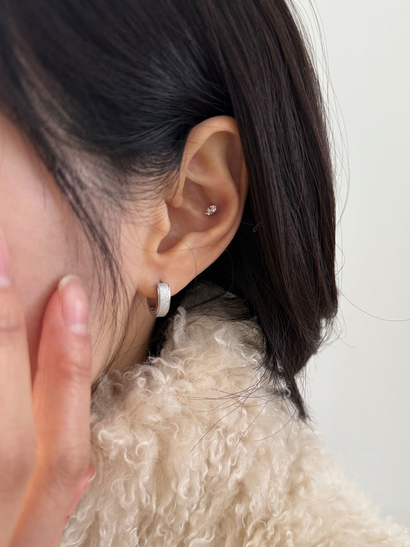 [サージカル]ダブルキュービック オーバル バーベルピアス 16G ボディピアス キャッチ 軟骨ピアス