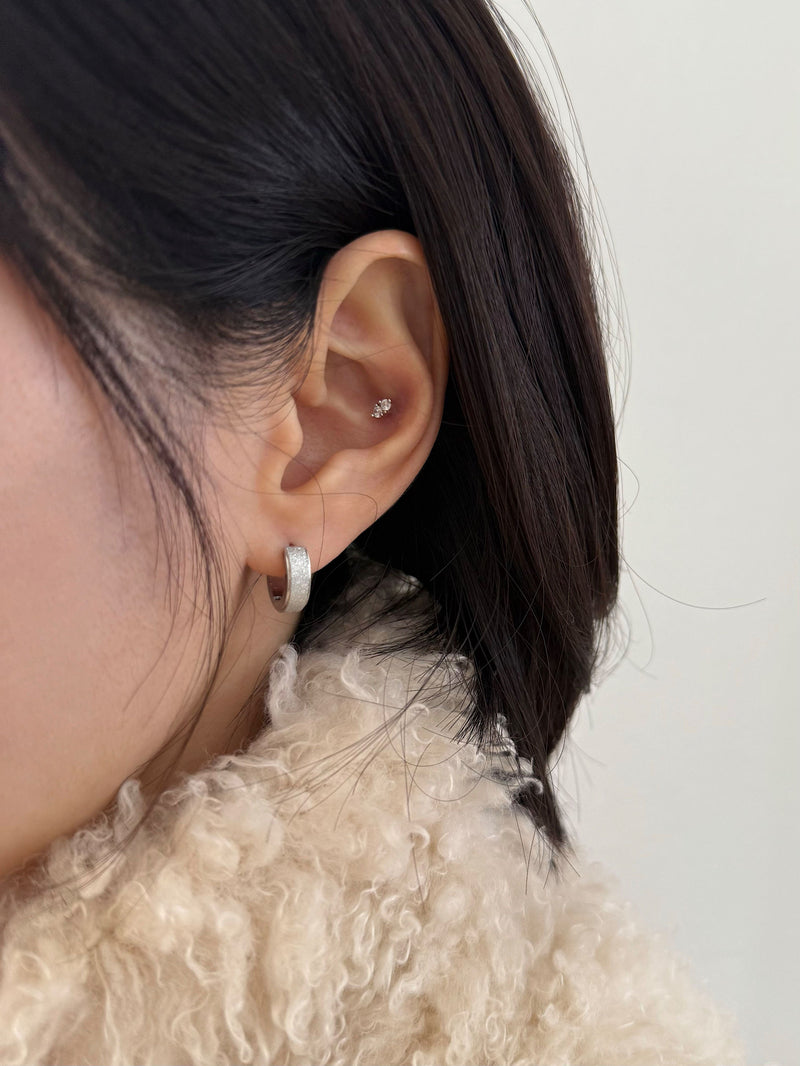 [サージカル]ダブルキュービック オーバル バーベルピアス 16G ボディピアス キャッチ 軟骨ピアス