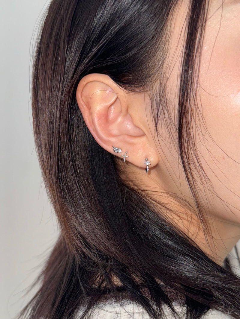 [チタン] キュービック スター セグメントリング ピアス (2Type/ 3Size) 太さ0.8mm / 1.2mm