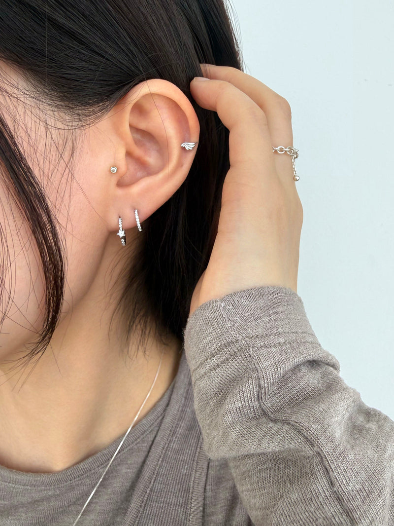 [チタン] キュービック スター セグメントリング ピアス (2Type/ 3Size) 太さ0.8mm / 1.2mm