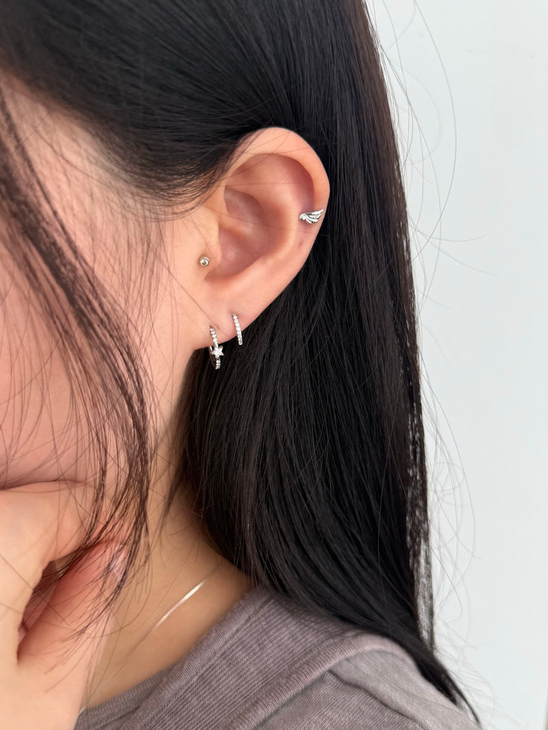[チタン] キュービック スター セグメントリング ピアス (2Type/ 3Size) 太さ0.8mm / 1.2mm