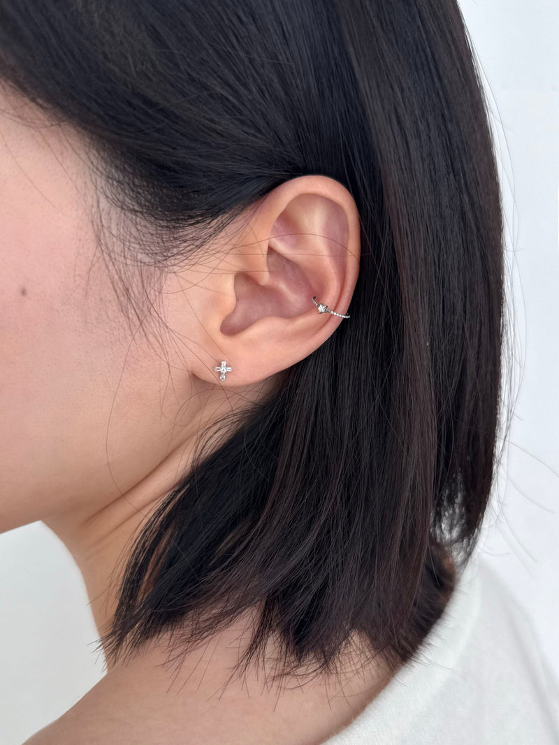 Gちゃん専用♡ピアス限定‼️オイスターキューブ ピアス サージカル]キュービック クロス ピアス (3Type) 16G 軟骨 ボディ