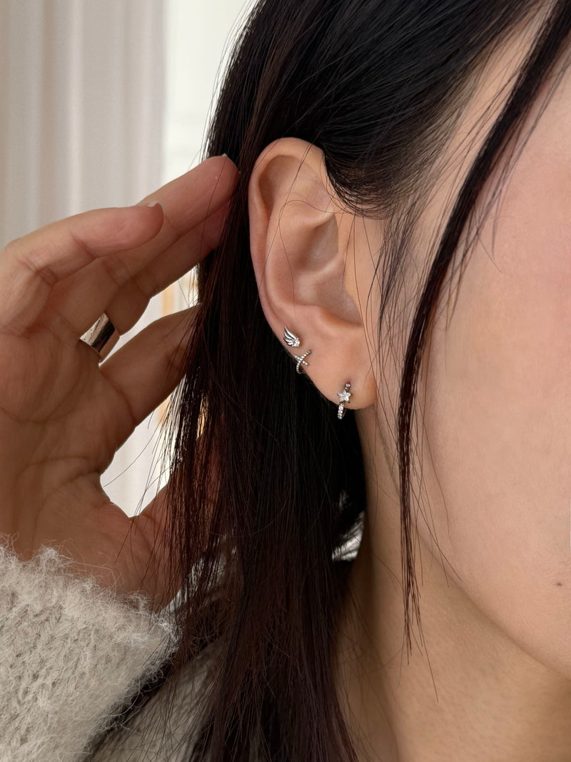 [チタン] キュービック クロス セグメントリング ピアス (2Type / 3Size) 太さ0.8mm / 1.2mm