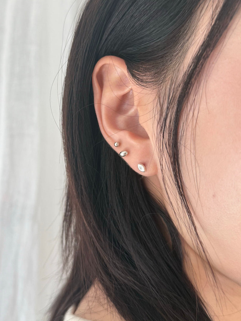 [925 Silver]サンディング キュービック マットスパークル 20G ボディピアス