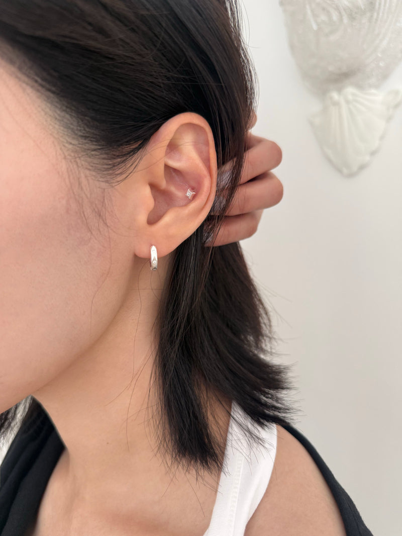 [925 Silver]サンディング キュービック マットスパークル 20G ボディピアス