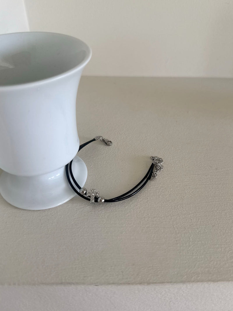 サージカル ダブルブラックコード クロスブレスレット