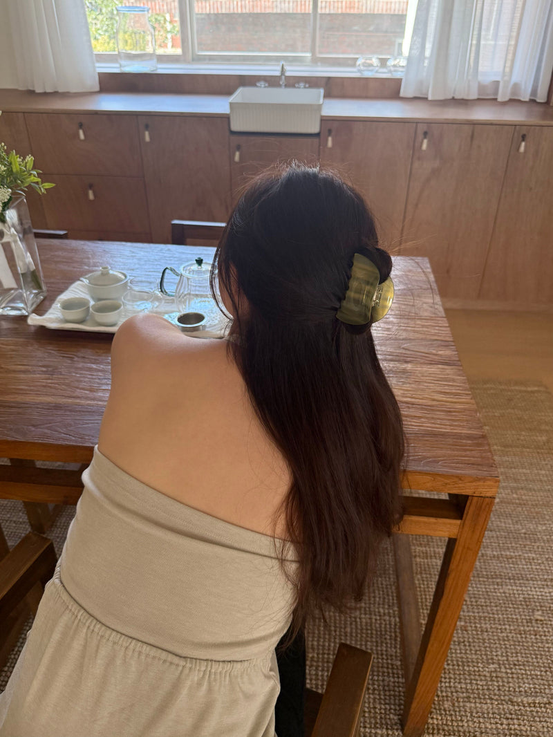 マーブルライン ハーフムーンバンスクリップ (4Color)  ヘアクリップ
