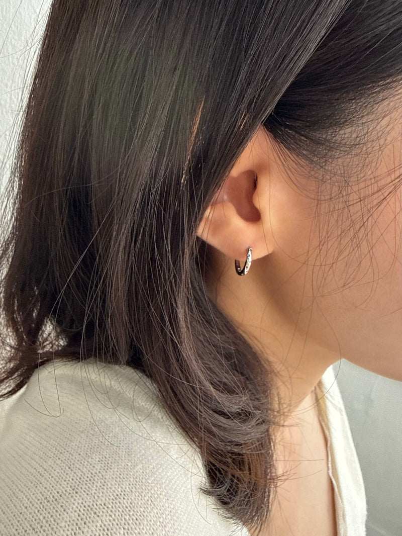 [サージカルステンレスポスト] レインボーキュービック ワンタッチリングピアス 両耳用