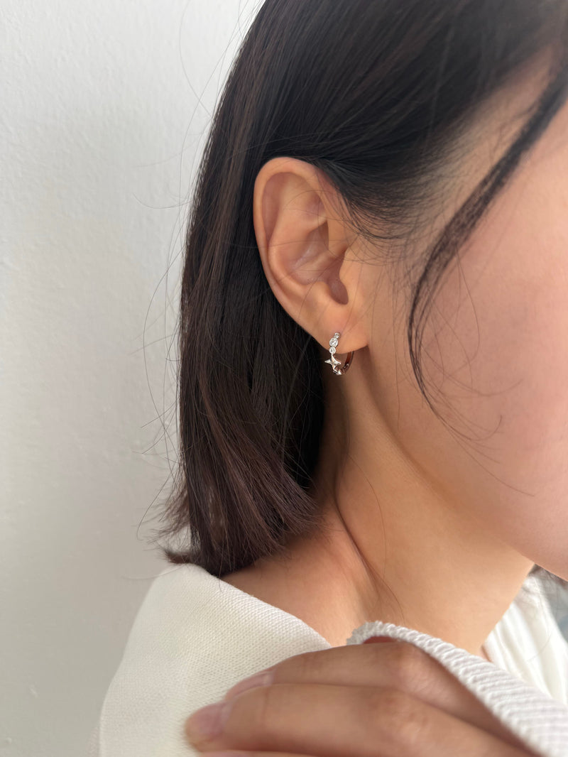 スターライト キュービック ワンタッチフープピアス 両耳用 サージカルポスト