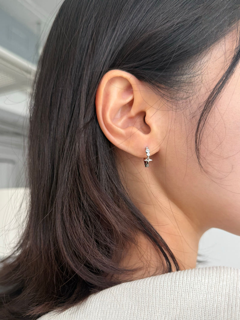 スターライト キュービック ワンタッチフープピアス 両耳用 サージカルポスト