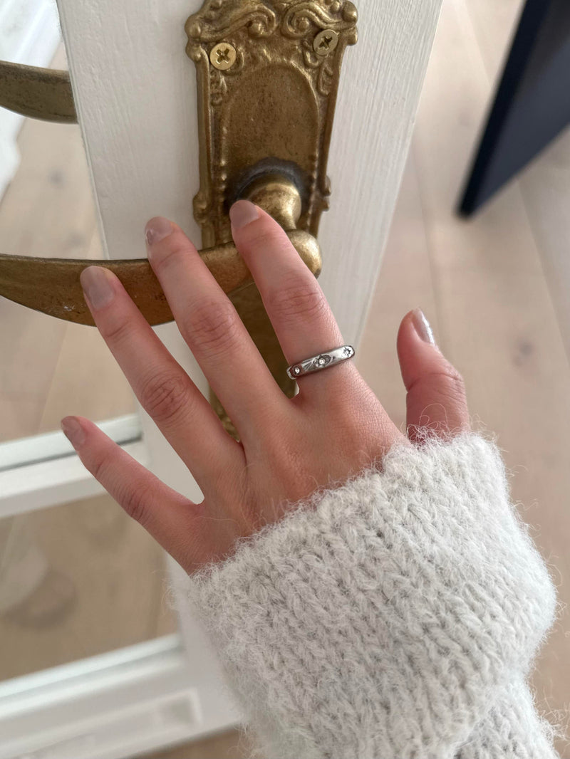 [925 Silver] Triple Cubic Sparkling Ring