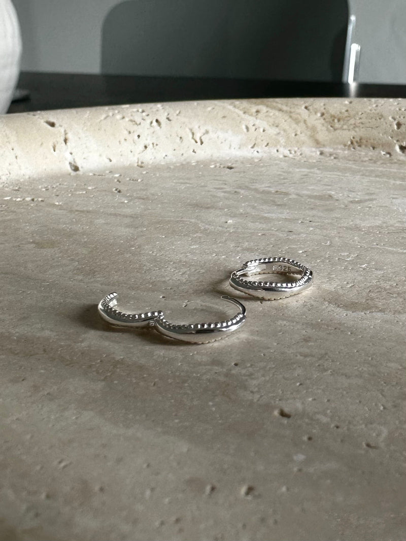 [925 Silver]ミルグレイン ウェーブ ワンタッチフープピアス（ツヤあり／マット）