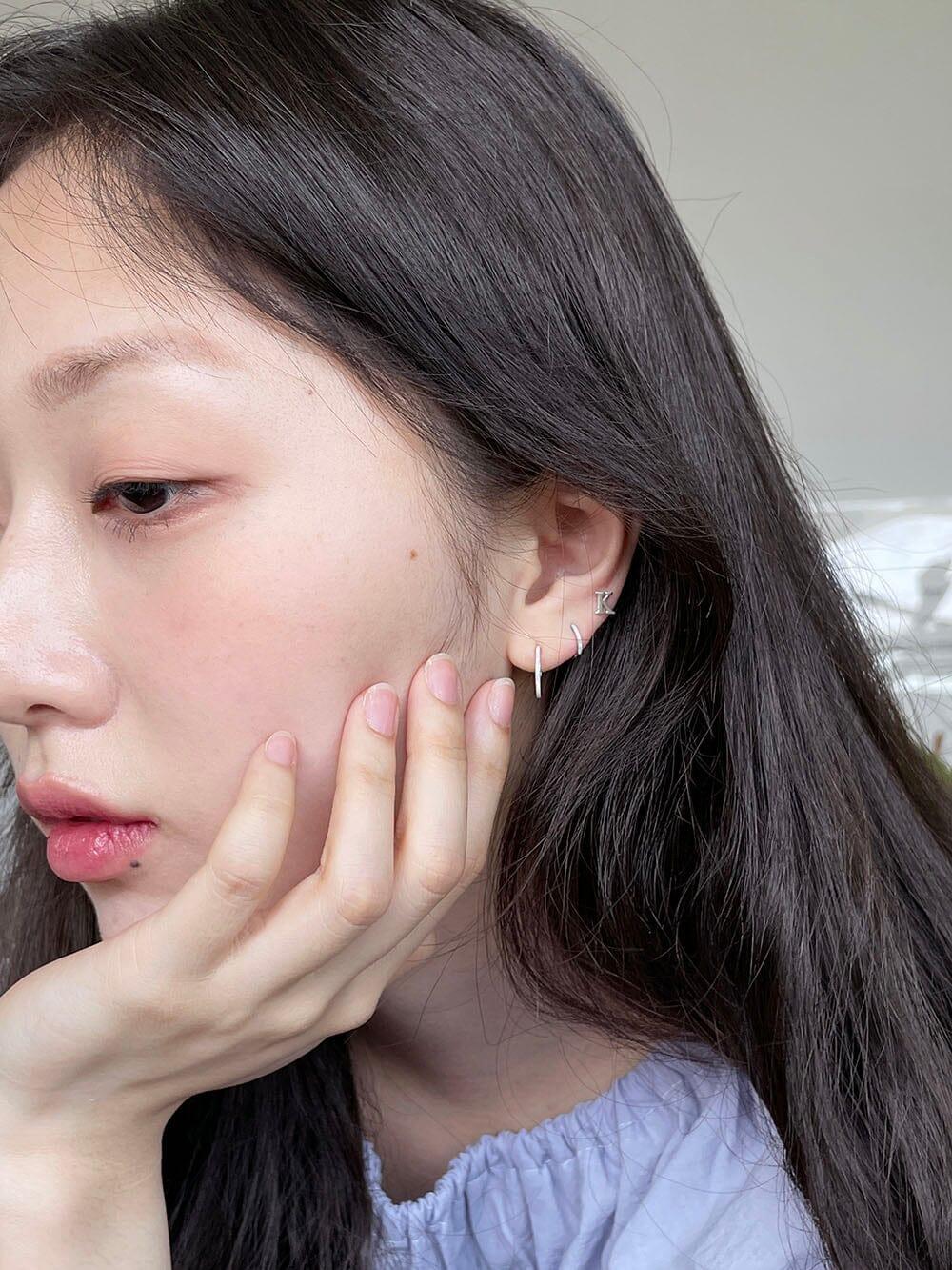 [925 Silver]アリス・イニシャル・ピアス Earrings The Klang 