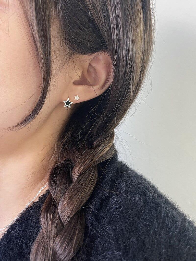 [925 Silver]ブラック スター ポイント リングピアス Earrings younglong-seoul 