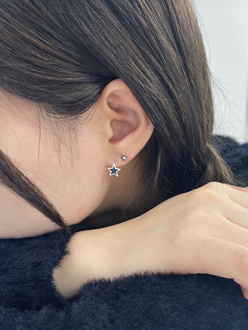 [925 Silver]ブラック スター ポイント リングピアス Earrings younglong-seoul 