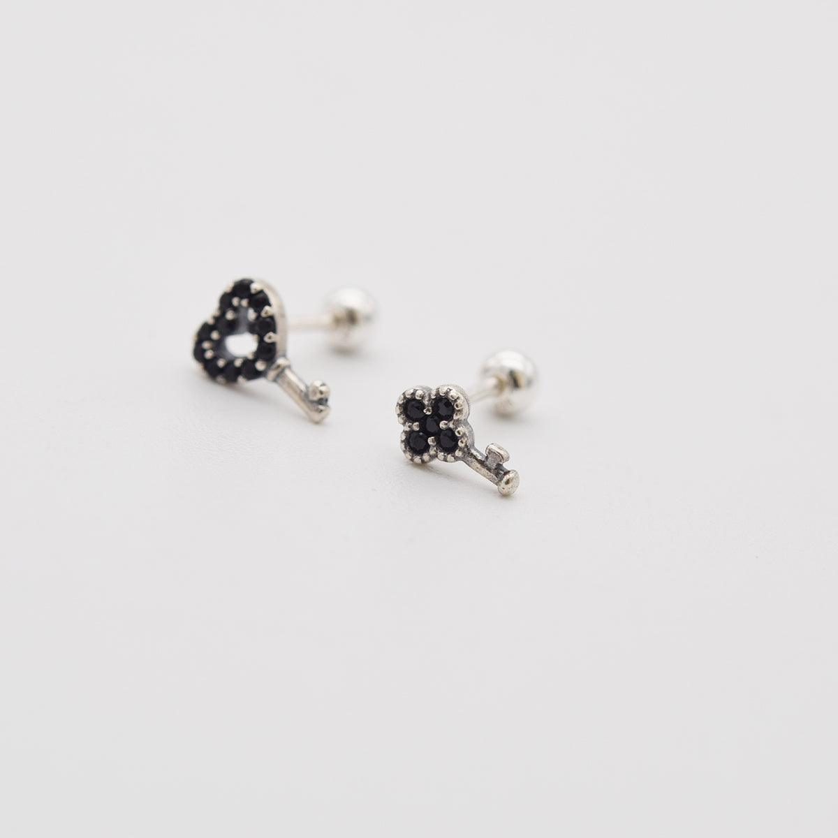 [925 Silver]ブラックキーピアス Piercing 10000won 