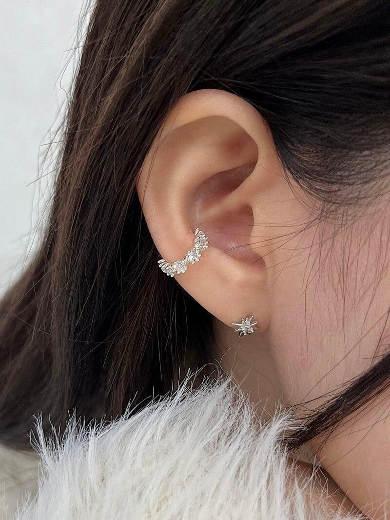 [925 Silver]グリーミング・スパークル・スター・ピアス Earrings younglong-seoul 