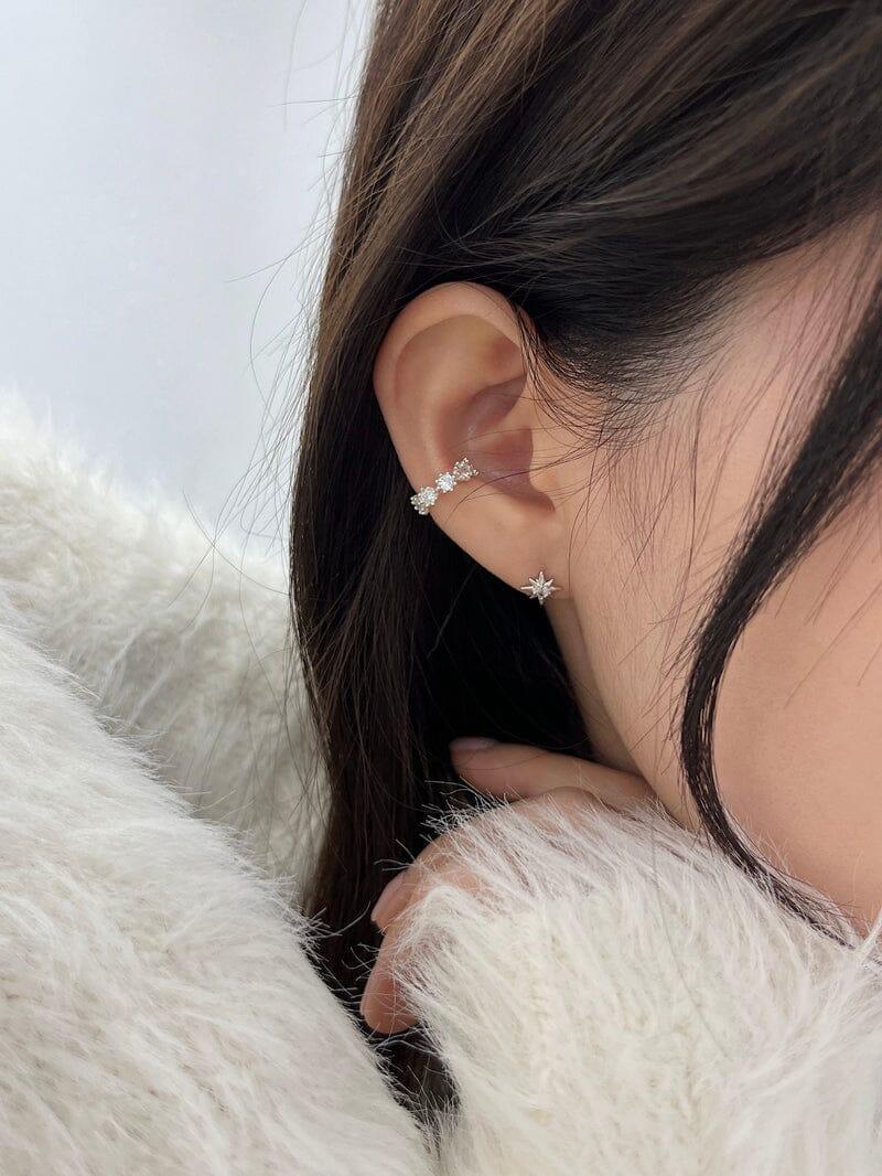 [925 Silver]グリーミング・スパークル・スター・ピアス Earrings younglong-seoul 