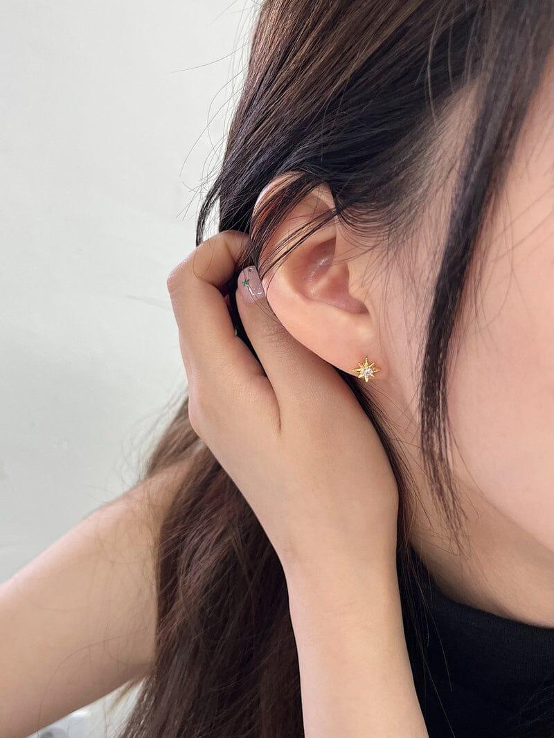 [925 Silver]グリーミング・スパークル・スター・ピアス Earrings younglong-seoul 