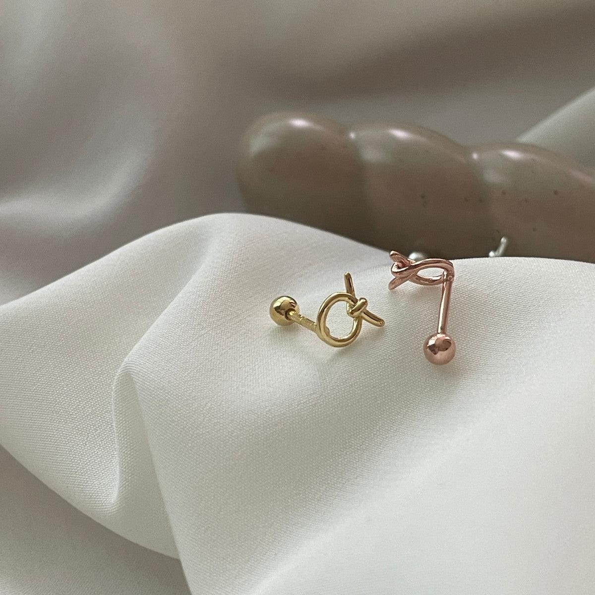 [925 Silver]結び目の薄いピアス Earrings 10000won 