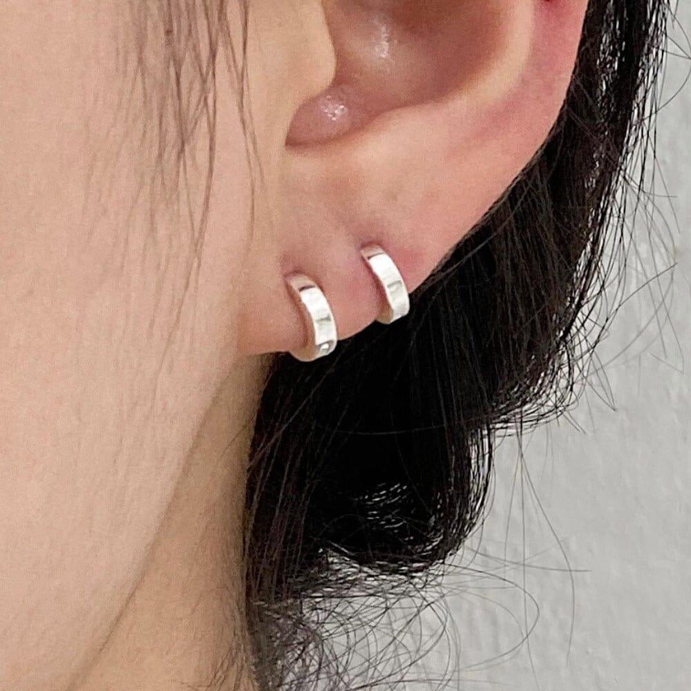 [925 Silver]キュービック・ハート・ワイド・ワンタッチリング・ピアス Earrings younglong-seoul 