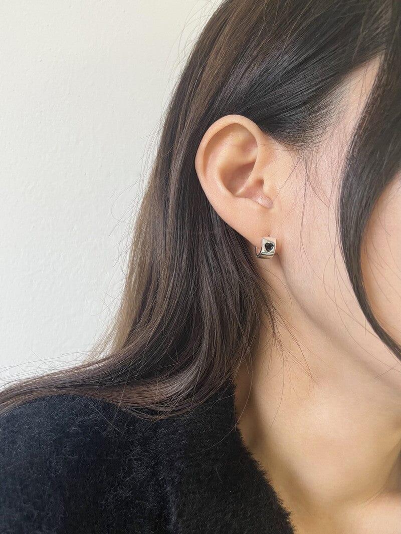 [925 Silver]キュービック・ハート・ワイド・ワンタッチリング・ピアス Earrings younglong-seoul 