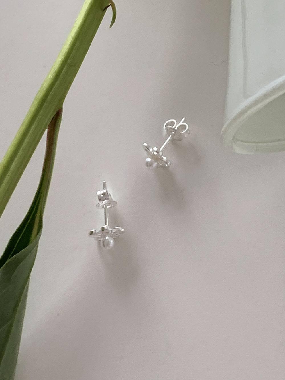 [925 Silver]パールデイジーピアス Earrings The Klang 