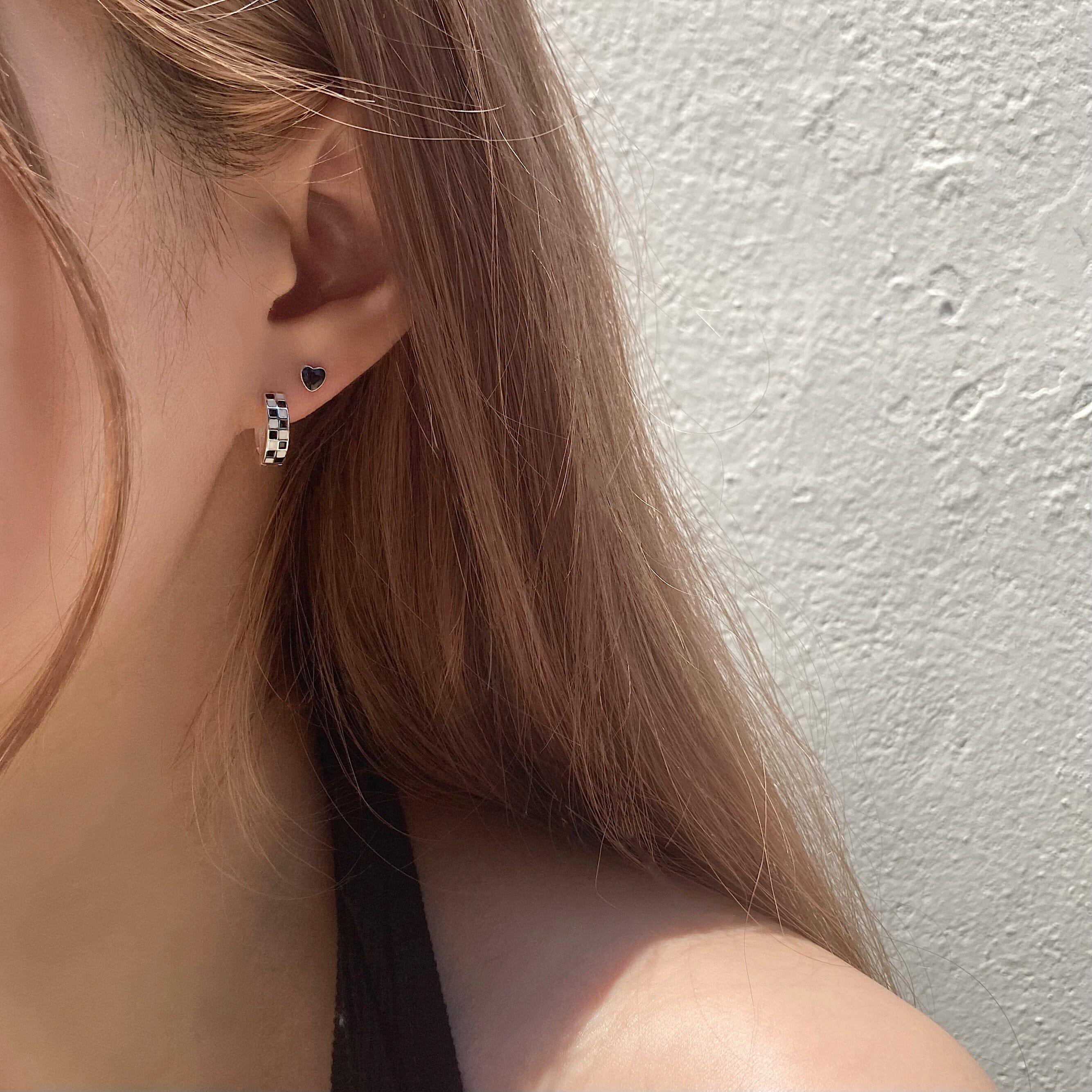 [925 Silver]ポップ カラー ハートピアス (4Color) Earrings younglong-seoul 