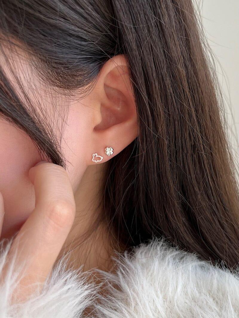 [925 Silver]Rabbit and Clover ピアス Piercing younglong-seoul 